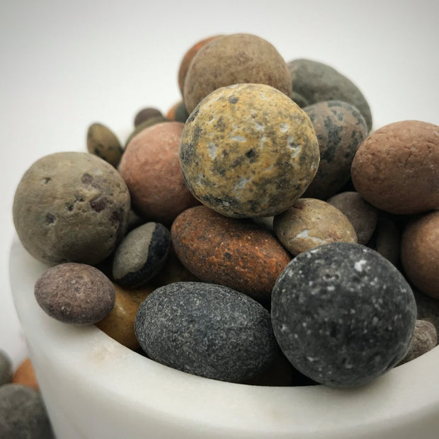 Seashore Pebbles: Grab & Go